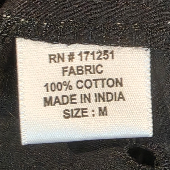 Jennifer Grace Black Eyelet Women's Long Sleeve Button Back Shirt Top Size M New - Picture 6 of 7